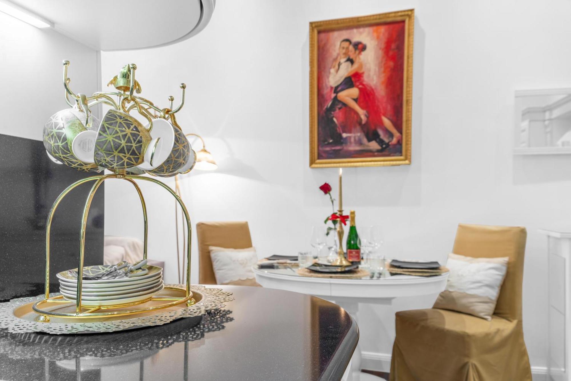 Cozy Apartment Near Central Station By Ndp Rent มิลาน ภายนอก รูปภาพ